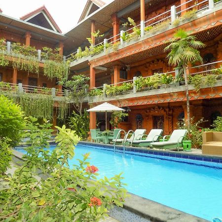 Hotel Lumbung Sari Legian Exterior foto