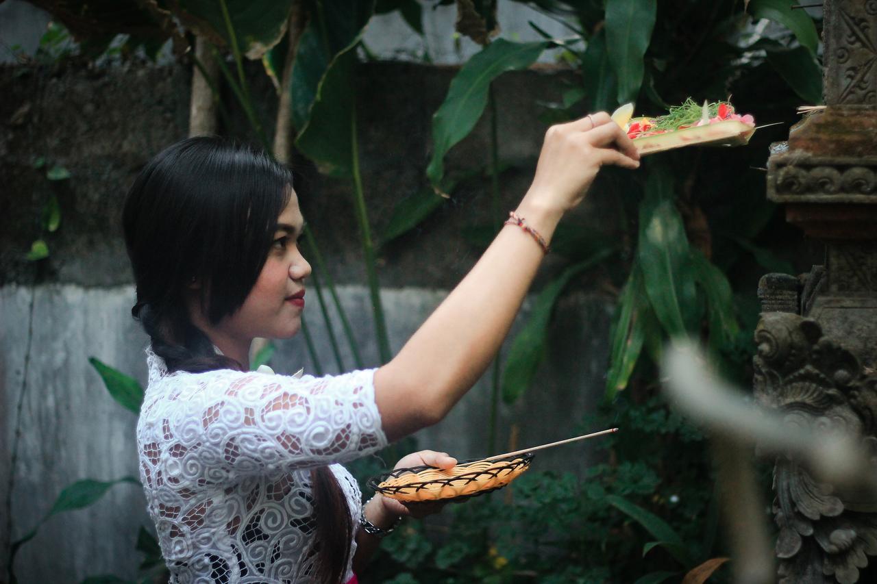 Hotel Lumbung Sari Legian Exterior foto