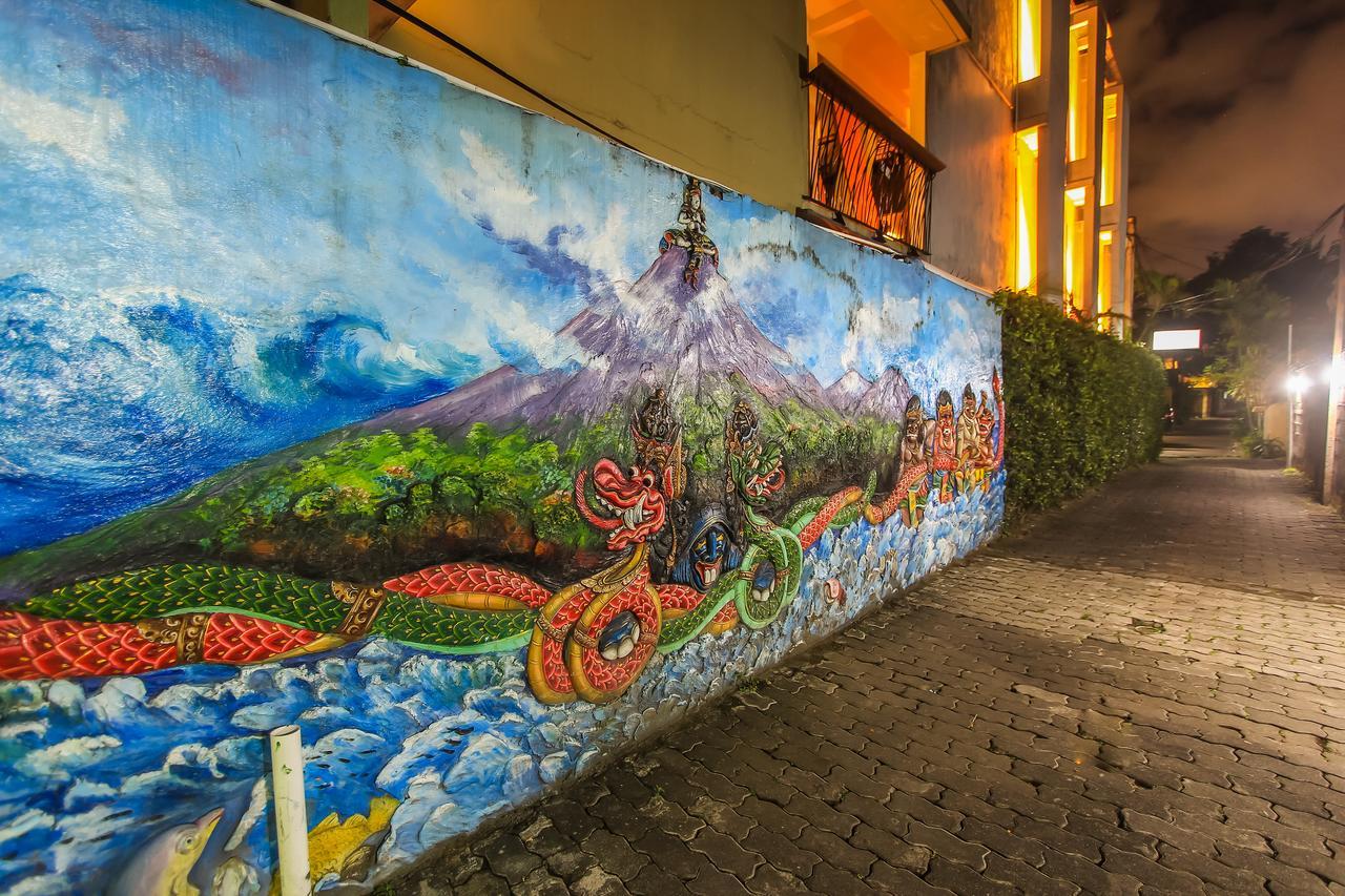 Hotel Lumbung Sari Legian Exterior foto
