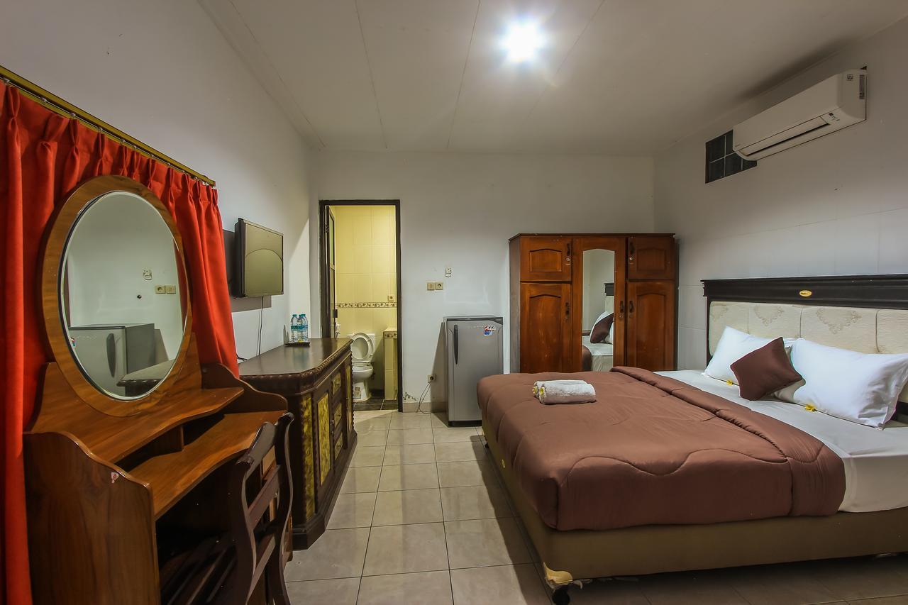 Hotel Lumbung Sari Legian Exterior foto